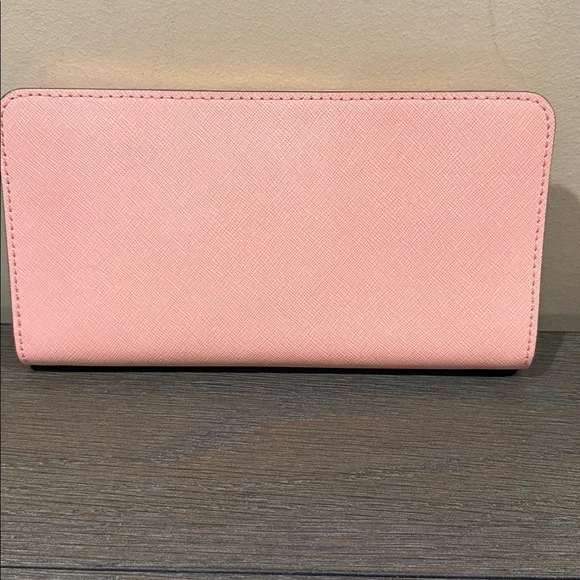 Michael Kors Blush Wallet with Gold Hardware - Picture 4 of 7